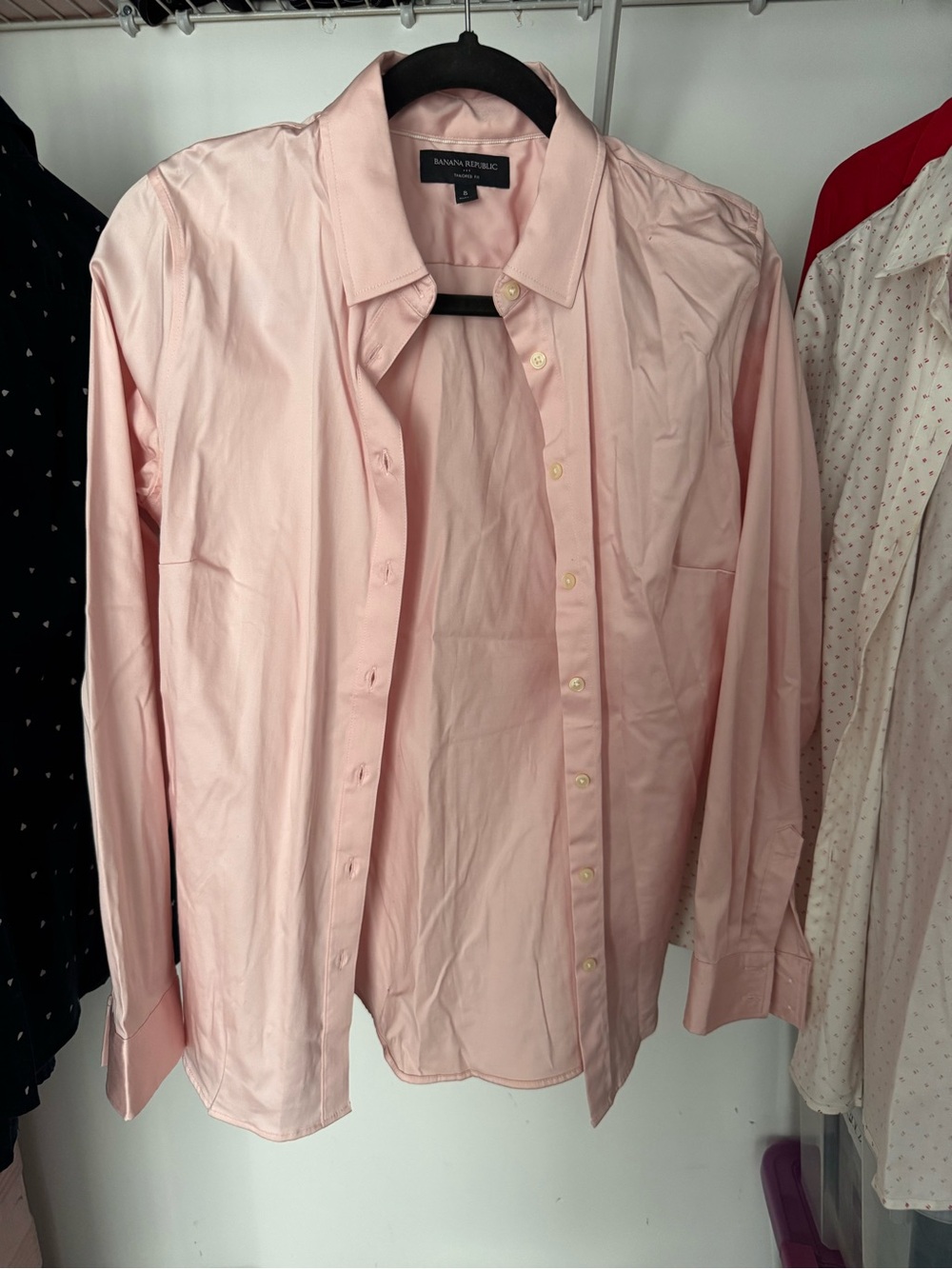 Banana Republic Women’s Pink Dress Shirt Tailored Fit